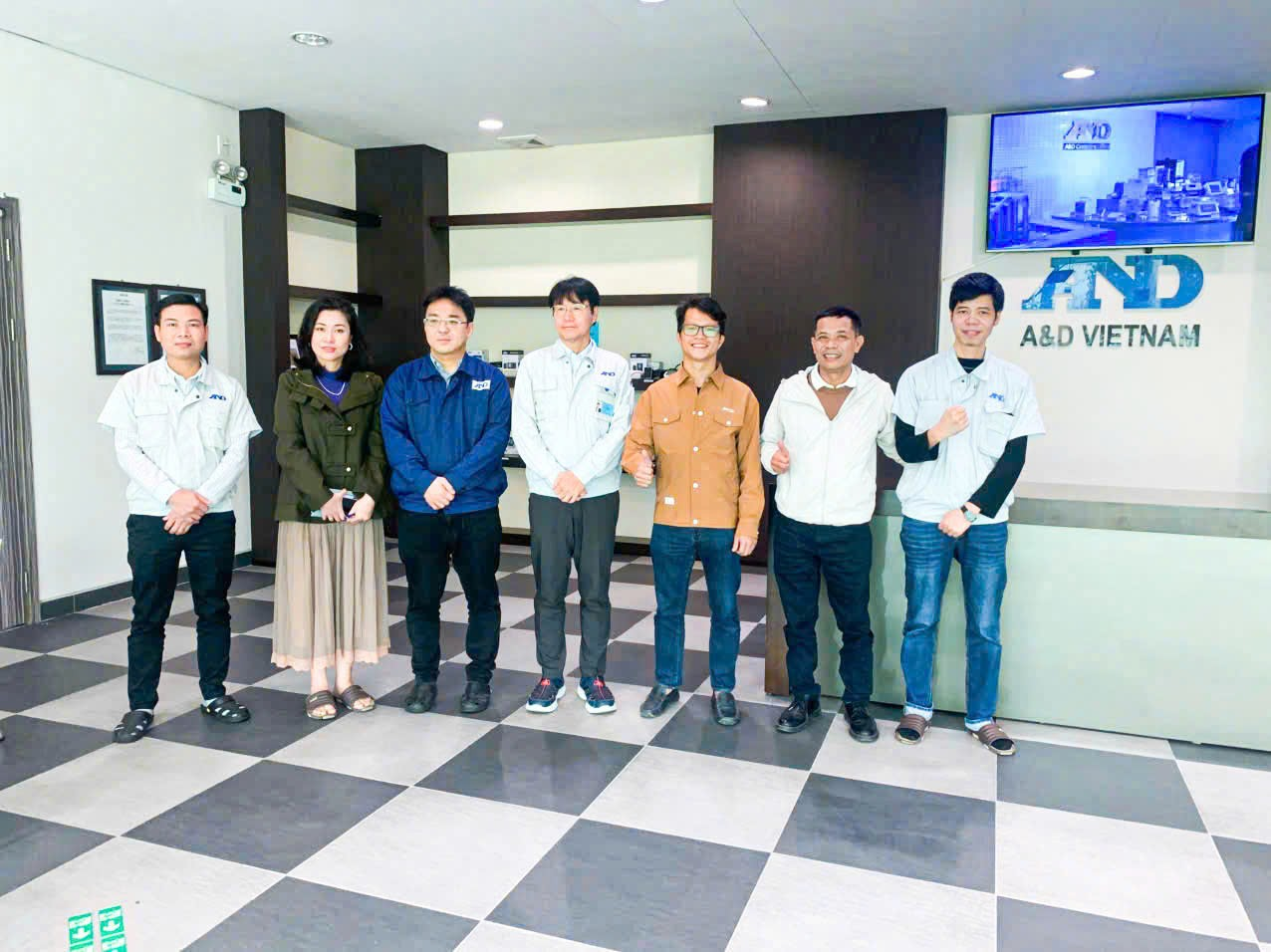 BAN LÃNH ĐẠO YTECO THĂM NHÀ MÁY A&D TẠI BẮC NINH